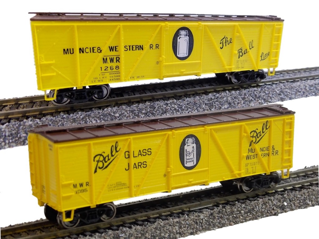Muncie & Western Wood Boxcar Set