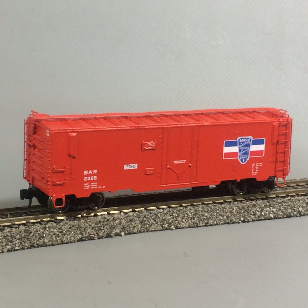 Insulated Boxcars LoknRoll