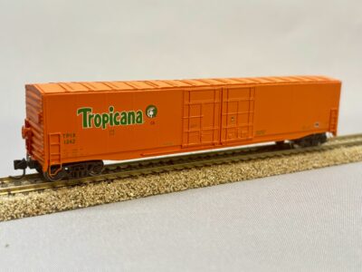TPIX 1242 "TROPICANA" - 60' Double Plug Door Insulated Boxcar - RTR - tt 1:120