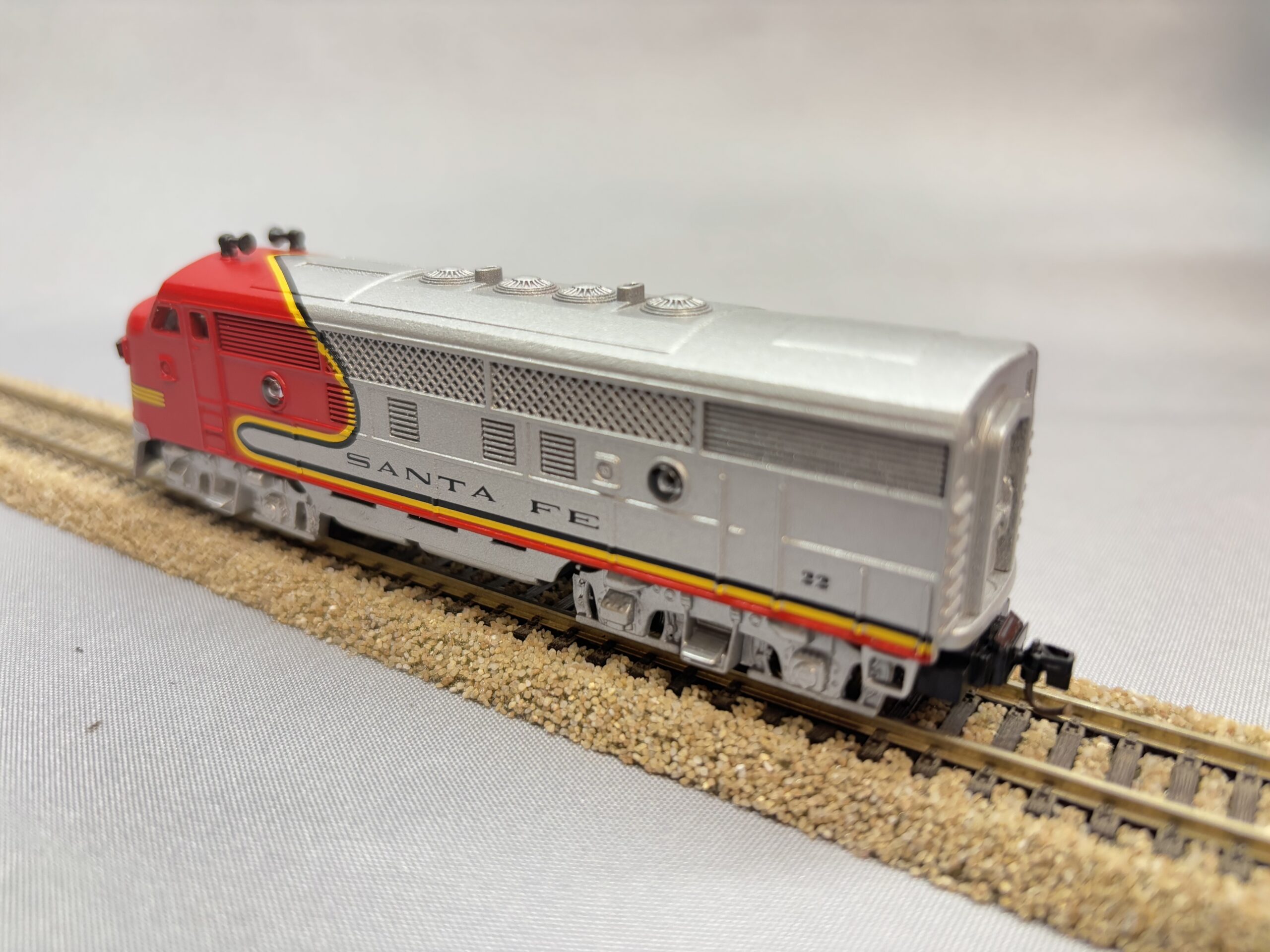 Lionel EMD F3 - Santa Fe 22 - TT 1:120 - digital-8