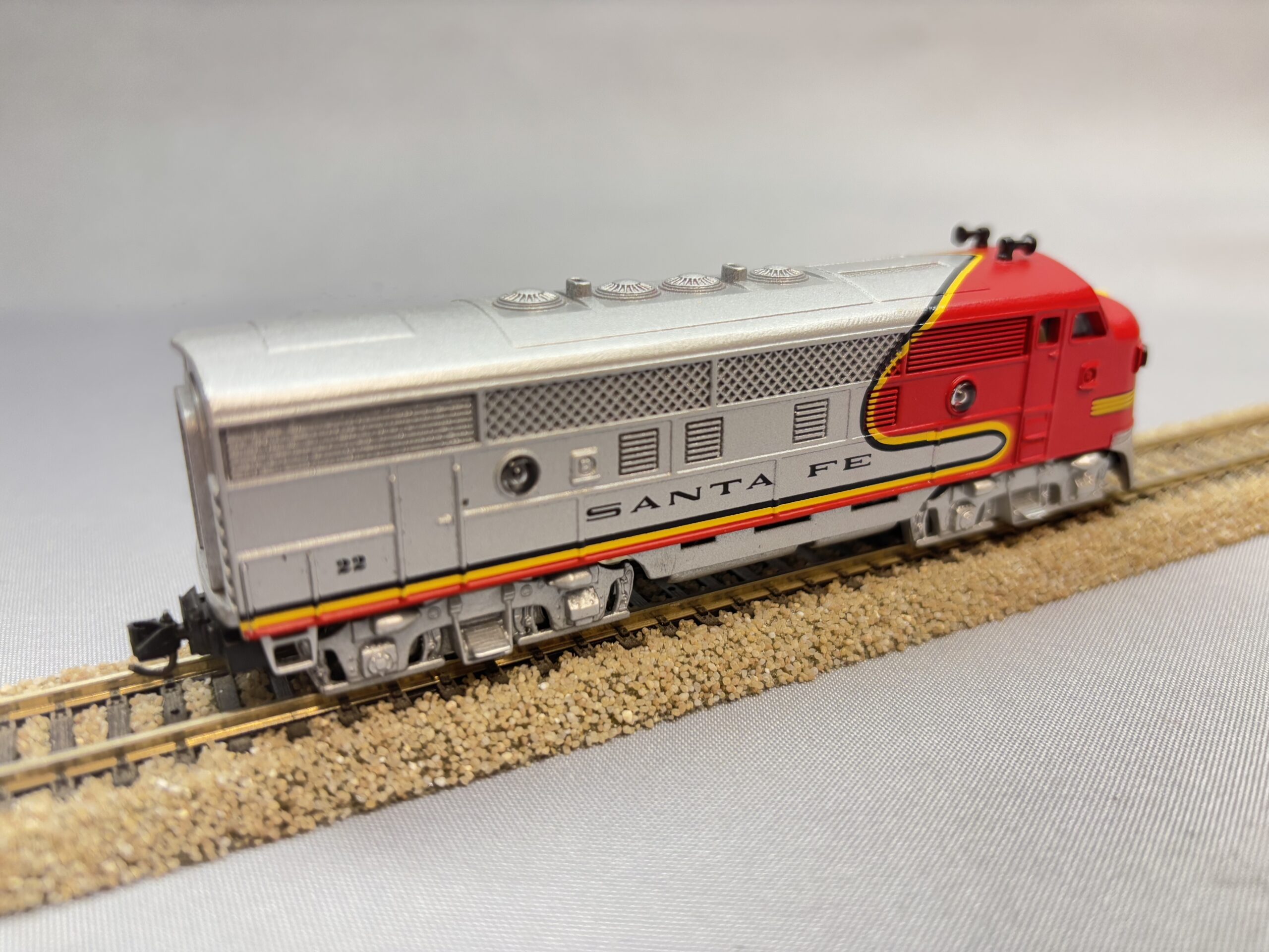 Lionel EMD F3 - Santa Fe 22 - TT 1:120 - digital-7
