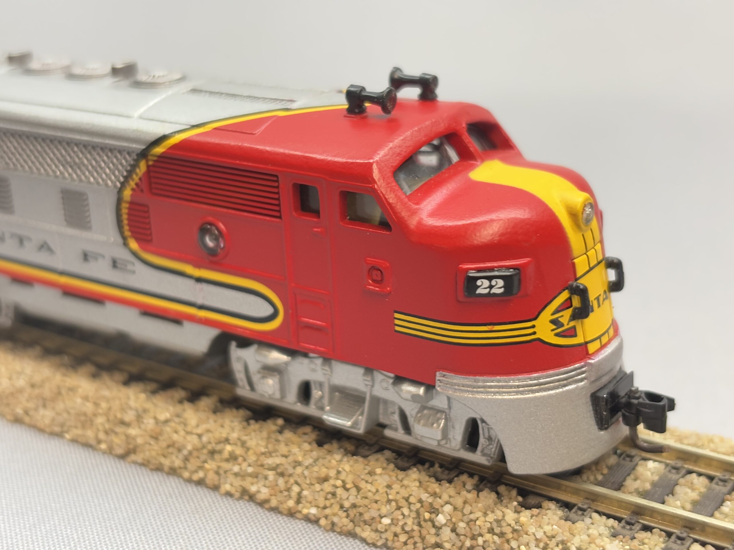 Lionel EMD F3 - Santa Fe 22 - TT 1:120 - digital-9